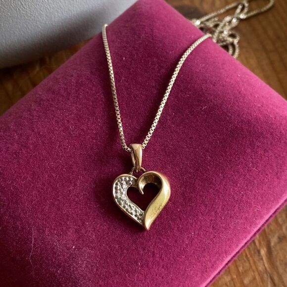 💛 10k Yellow Gold Plated 925 Diamond Heart Necklace - Picture 5 of 6